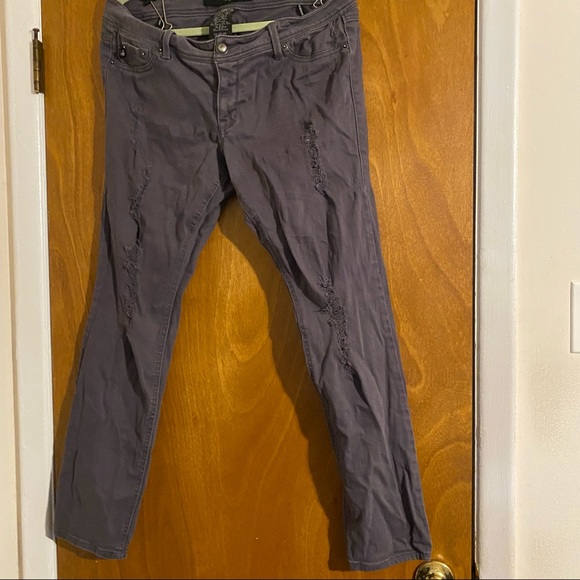 Torrid Source of wisdom distressed jeans size 14 - Picture 2 of 13